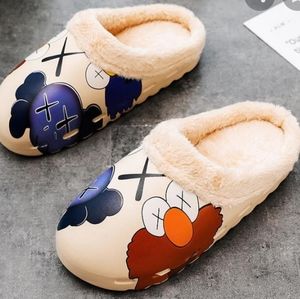 Kaws slipper with fur